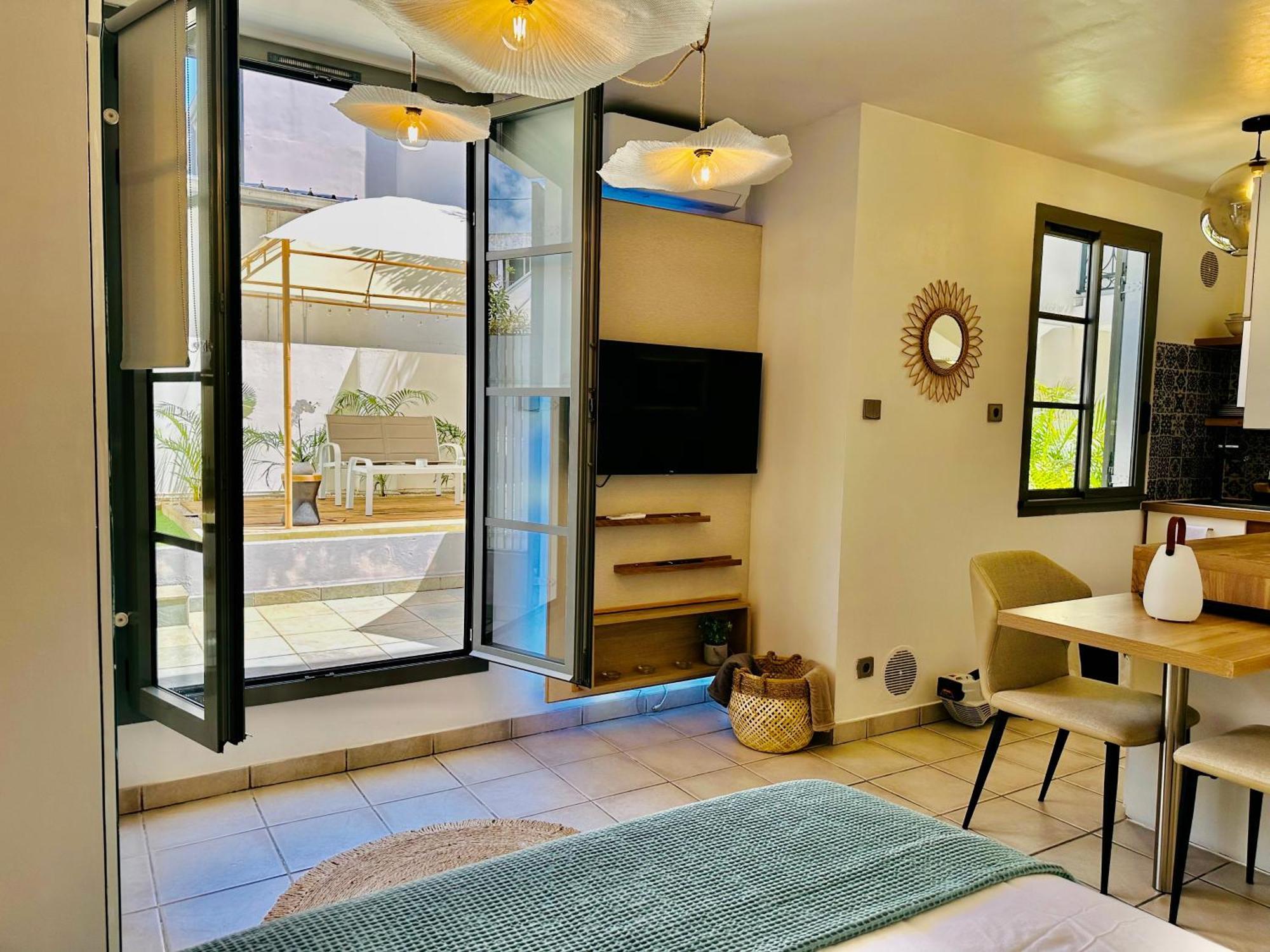 Apartament Le Coeur Daisy'L Saint Denis Centre Zewnętrze zdjęcie